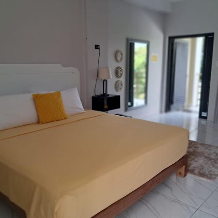 Misbhaven Resort And Spa 포트안토니오 외부 사진