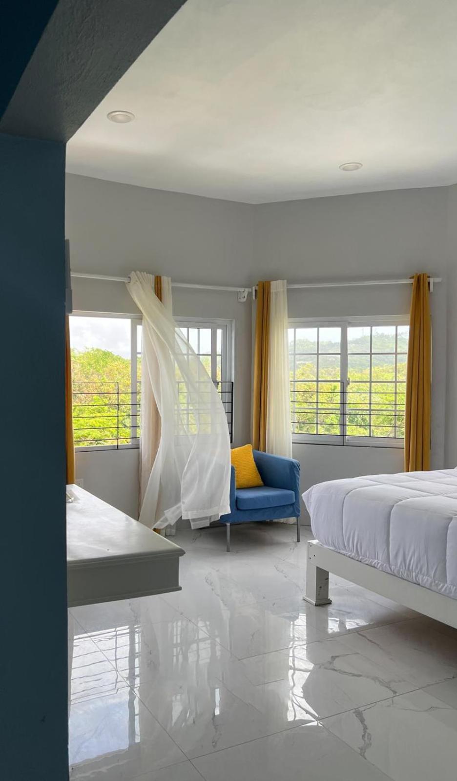 Misbhaven Resort And Spa 포트안토니오 외부 사진