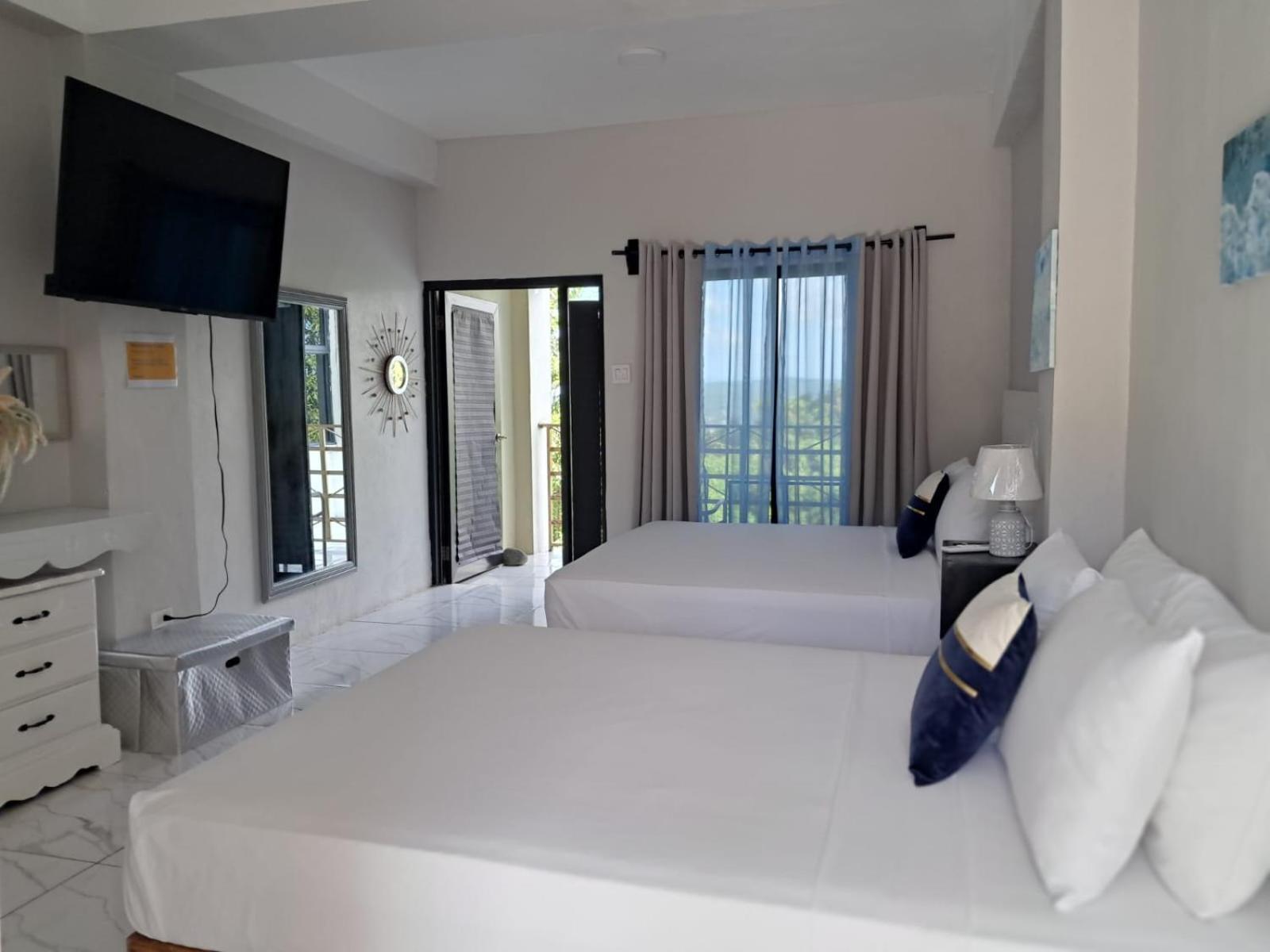 Misbhaven Resort And Spa 포트안토니오 외부 사진