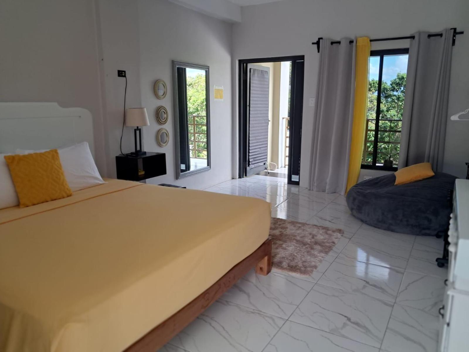 Misbhaven Resort And Spa 포트안토니오 외부 사진